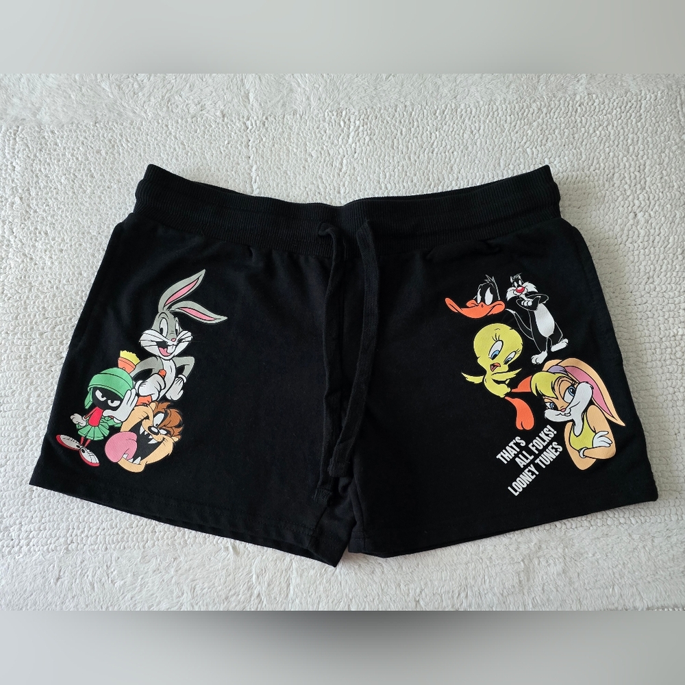 Warner Bros. Looney Tunes Black Shorts Size M(7-9)